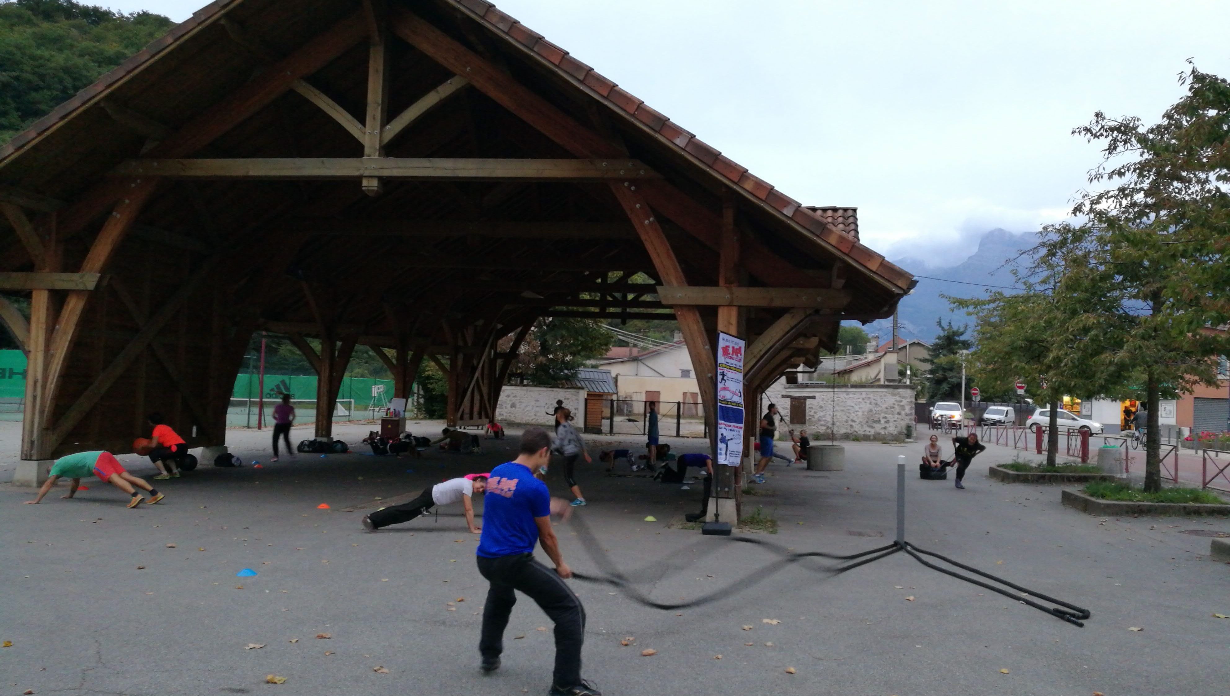 Urban cross training, activités pour les adultes proposés par l'association BE API à Echirolles